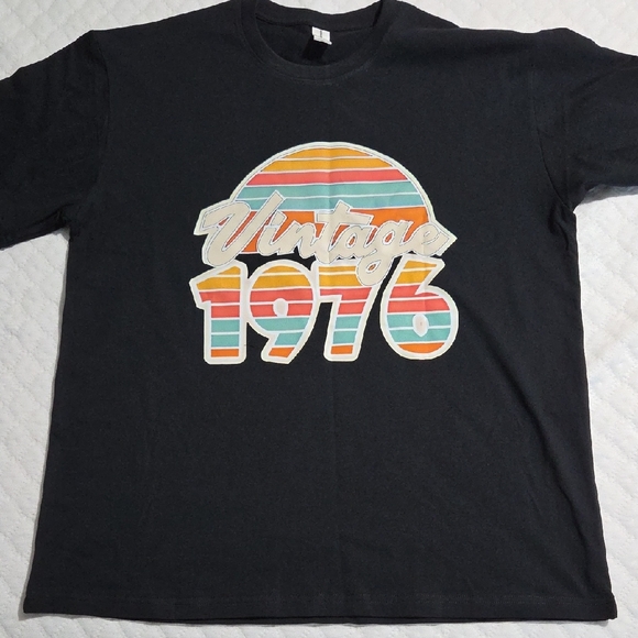 Tops - Vintage 1976 Graphic T-Shirt Women XL